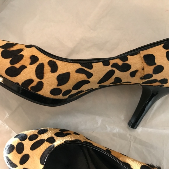 Shoes - Picture 3 of 5